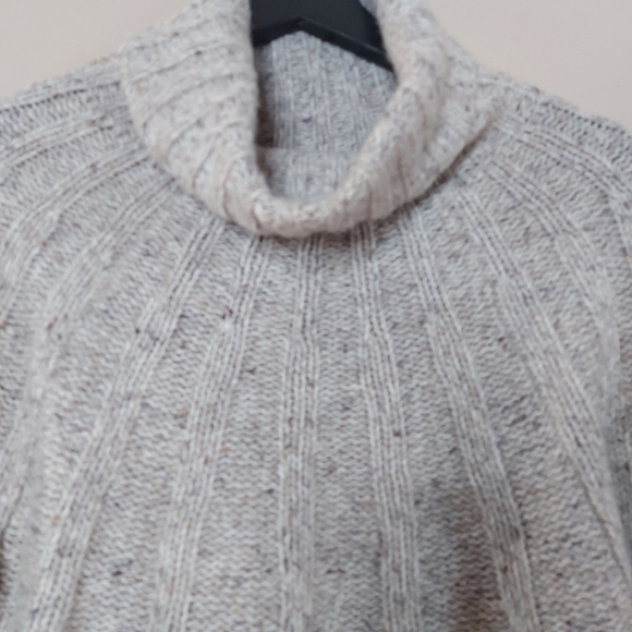 Autumn Cashmere pure cashmere cableknit oversized turtleneck sweater wit… - Picture 6 of 8
